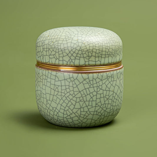 Matcha-Behälter, Hellgrün mit Schwarzer Linie