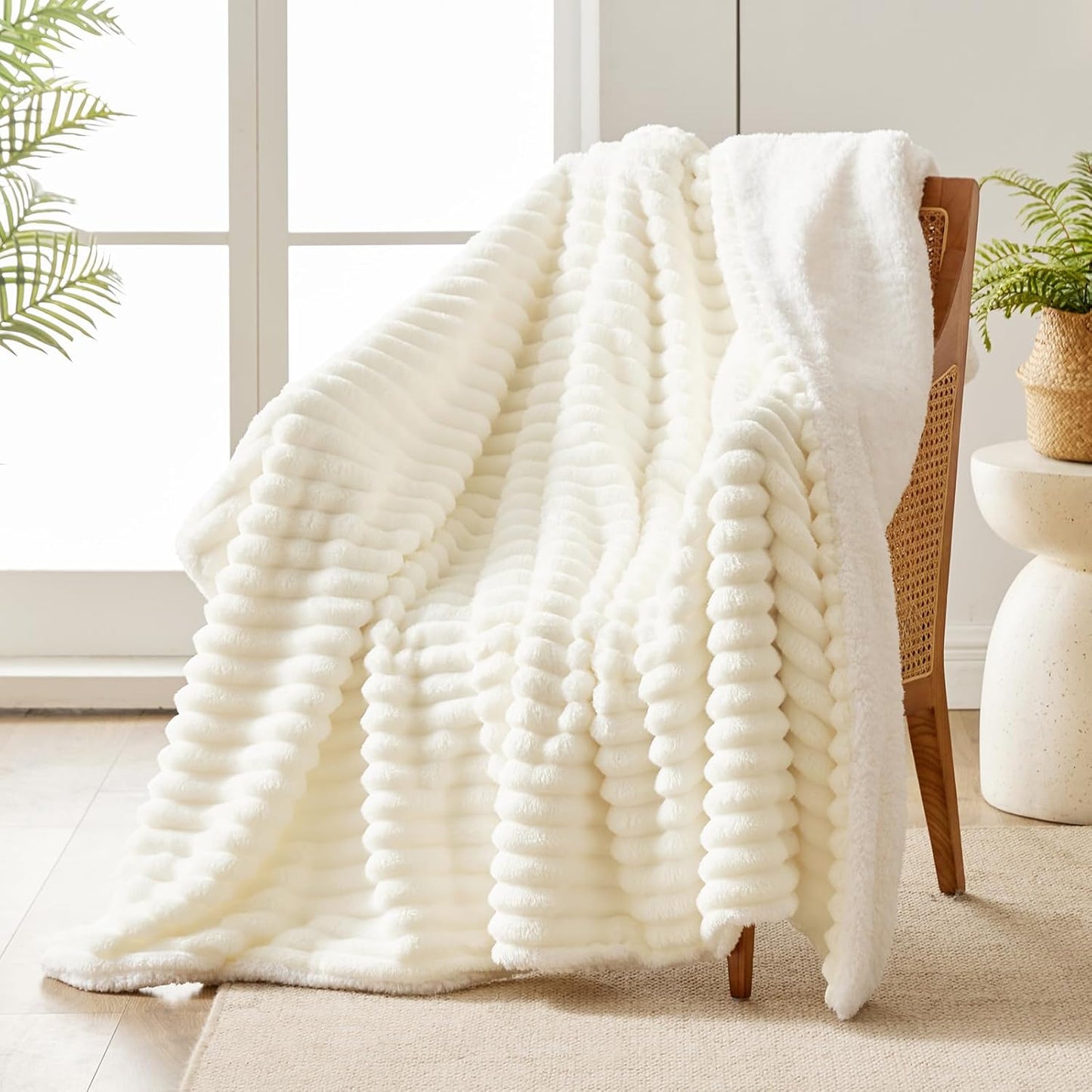 Sherpa Kuscheldecke, 150 x 200 cm Creme