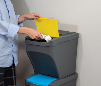 Stapelbarer Küchen-Mülleimer (3 x 25L)