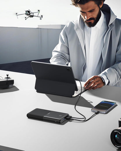 Powerbank 30000mAh, 22.5W, 4 Ausgänge, 3 Eingänge