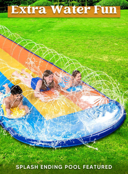 Wasserrutsche mit drei Bahnen