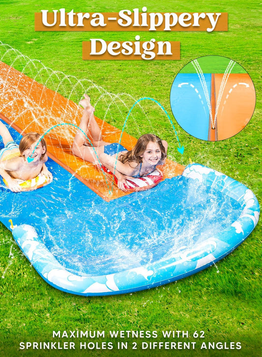 Wasserrutsche mit eingebauter Sprinkleranlage